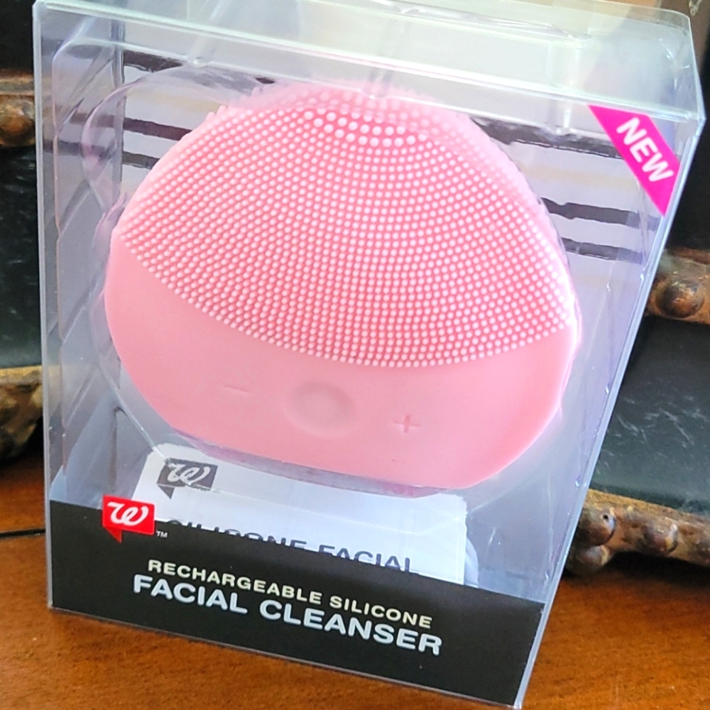 😘 FACIAL CLEANSER